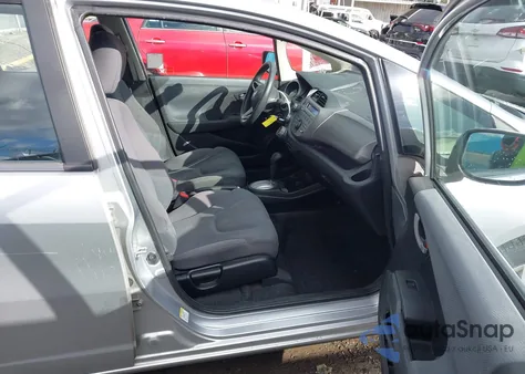 2013 Honda Fit from USA, damaged, VIN JHMGE8H31DC043746